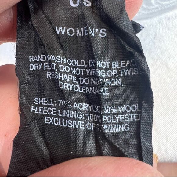 Columbia Beanie Women’s One Size Acrylic Wool Blend Purple/Wine Geometric - Picture 7 of 7